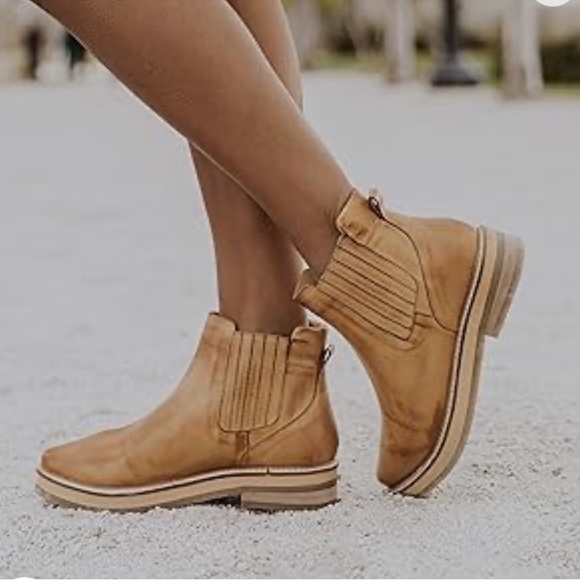 NWOT ROOLEE Leather Prince Booties - Picture 16 of 16